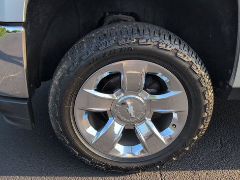 Used 2018 Chevrolet Silverado 1500 LTZ w/ Texas Edition RWD image 9