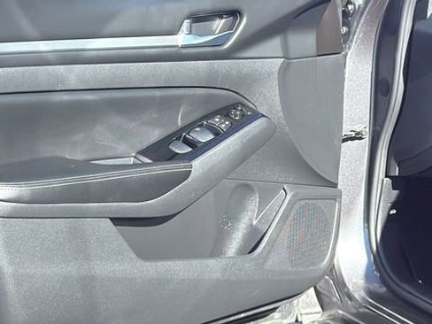 Used 2023 Nissan Altima 2.5 SV image 23