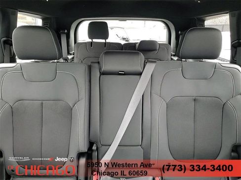 New 2025 Jeep Grand Cherokee L Laredo AWD/4WD image 25