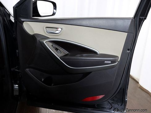 Used 2017 Hyundai Santa Fe Sport image 32