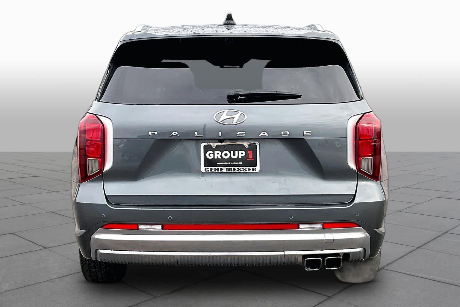Used 2024 Hyundai Palisade Calligraphy FWD image 5