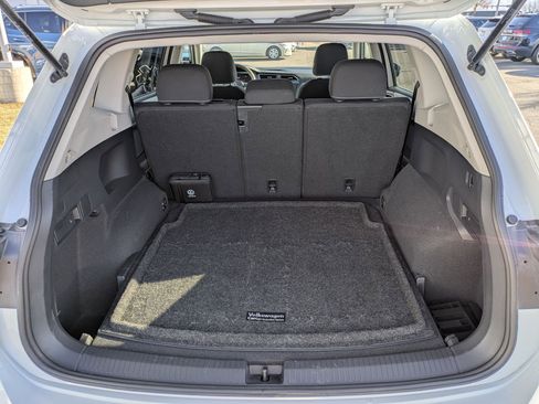 Used 2023 Volkswagen Tiguan S image 32