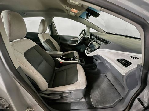 Used 2020 Chevrolet Bolt LT FWD image 29