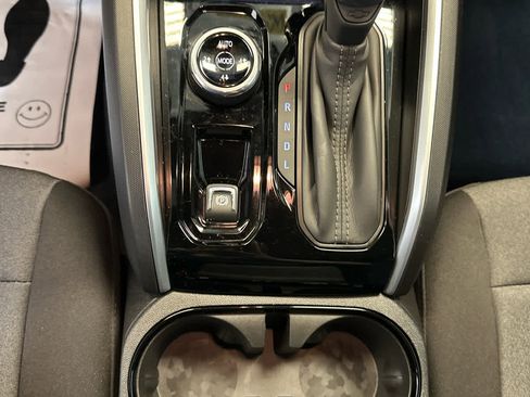 Used 2025 Chevrolet Colorado Trail Boss image 24