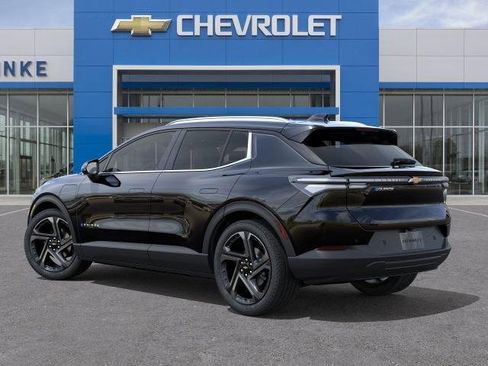 New 2026 Chevrolet Equinox EV LT image 3