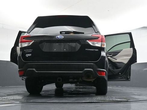 Used 2020 Subaru Forester Premium image 38