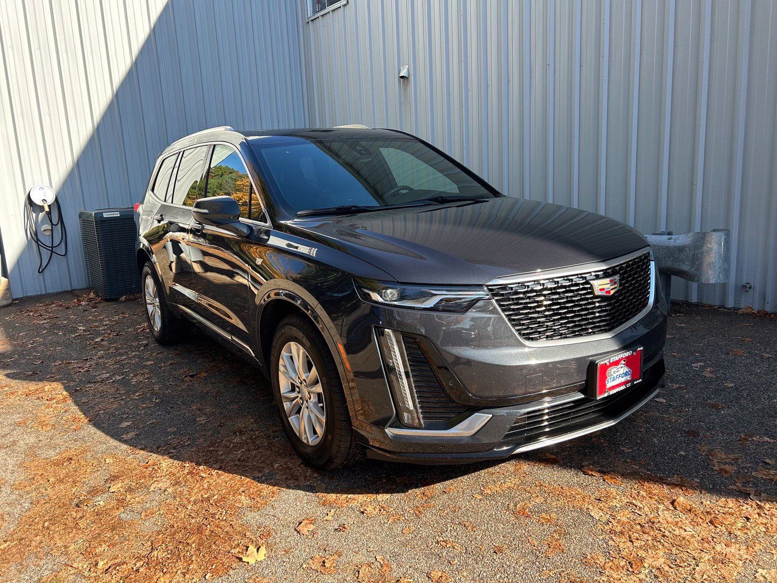 Used 2023 Cadillac XT6 Luxury AWD/4WD image 3