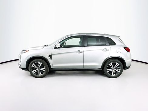 Used 2025 Mitsubishi Outlander Sport SE image 4