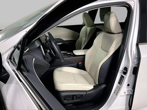 Used 2024 Lexus RX 350 FWD w/ Technology Package image 7