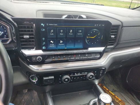 Used 2023 Chevrolet Silverado 1500 LTZ AWD/4WD image 19