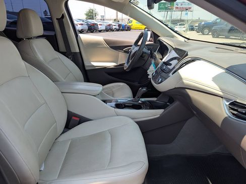 Used 2019 Chevrolet Malibu Premier FWD image 33