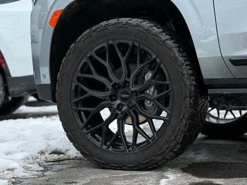 Used 2024 GMC Yukon XL Denali w/ Denali Reserve Package image 55