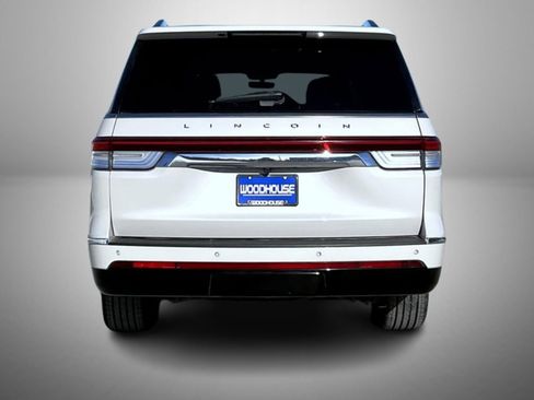 Used 2022 Lincoln Navigator L Reserve image 6