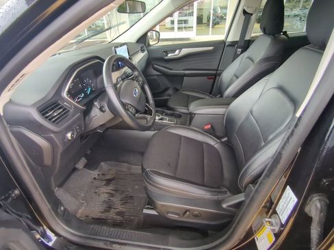 Used 2021 Ford Escape SEL image 9