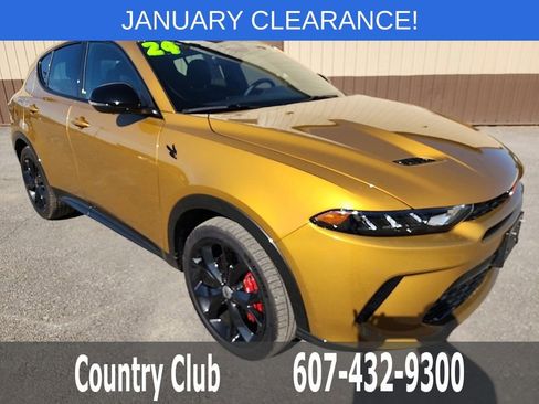 Used 2024 Dodge Hornet R/T Plus image 2