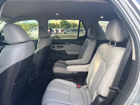 Used 2023 Honda Pilot EX-L image 16