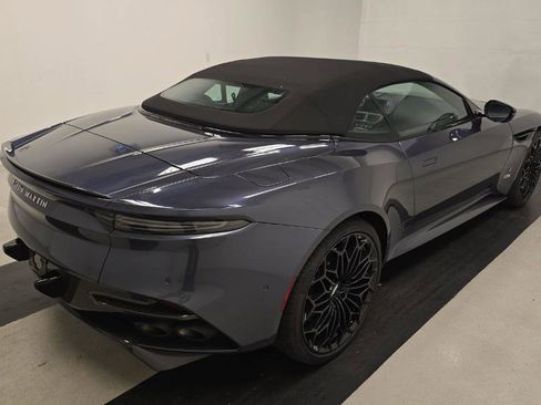 Used 2021 Aston Martin DBS Superleggera Volante image 3