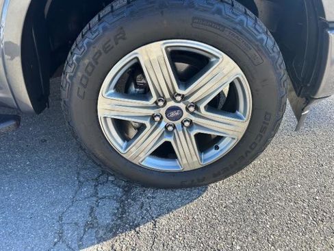 Used 2018 Ford F150 XLT w/ Equipment Group 302A Luxury image 14