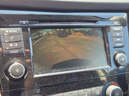 Used 2018 Nissan Rogue S FWD image 21