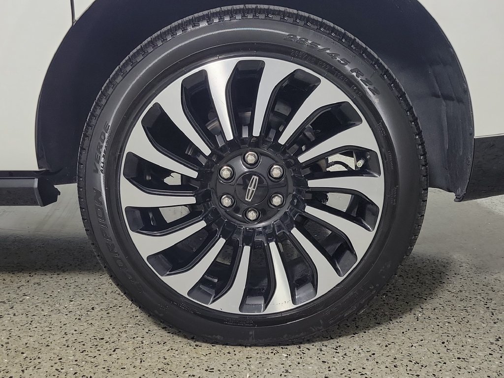Certified 2023 Lincoln Navigator L Black Label AWD/4WD image 8