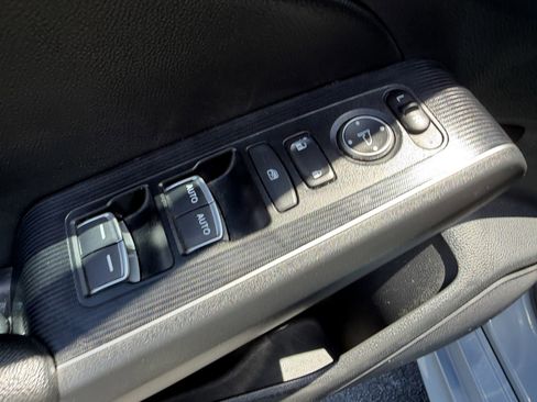 Used 2023 Honda Civic Touring image 20