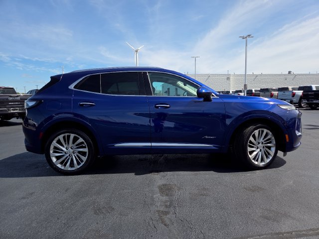 Used 2024 Buick Envision Avenir AWD/4WD image 21