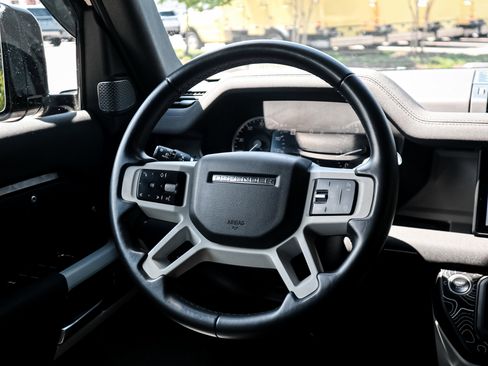 Used 2023 Land Rover Defender 110 S AWD/4WD image 18
