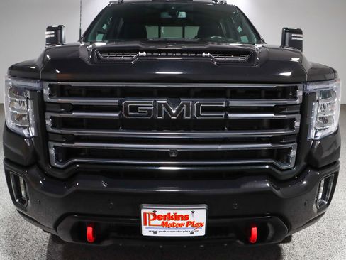 Used 2023 GMC Sierra 2500 AT4 w/ AT4 Preferred Package image 4