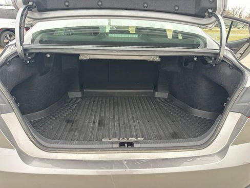 Used 2025 Toyota Camry SE image 31