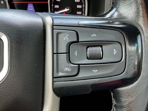 Used 2021 GMC Yukon Denali w/ Denali Premium Package image 19