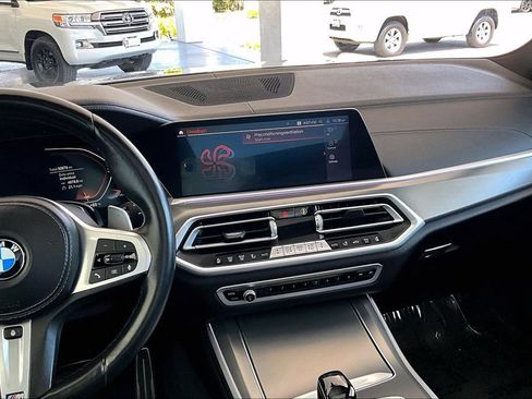 Used 2021 BMW X5 xDrive40i w/ M Sport Package AWD/4WD image 9