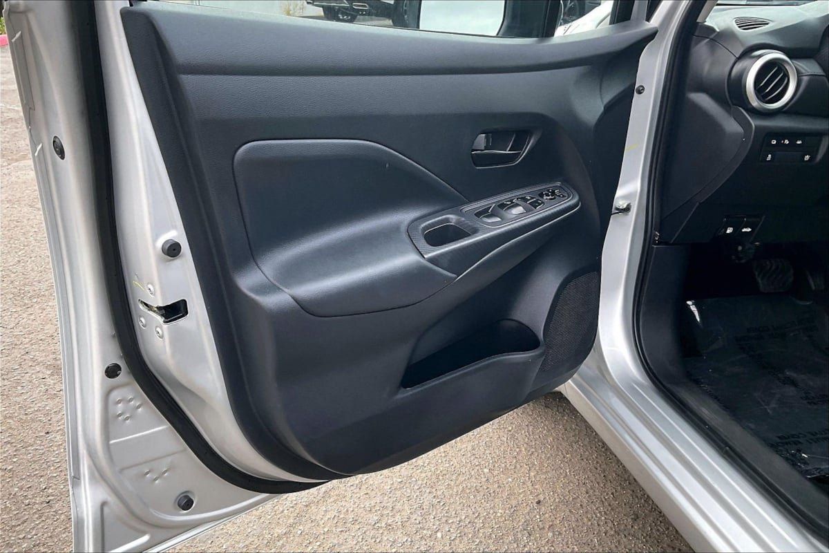 Used 2024 Nissan Versa S w/ Trunk Package FWD image 20