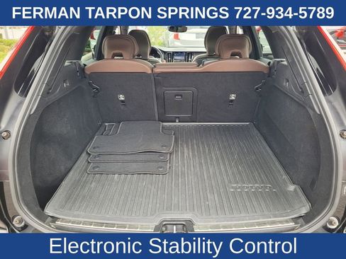 Certified 2023 Volvo XC60 B5 Plus w/ Climate Package image 19