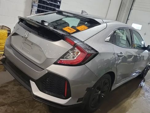Used 2018 Honda Civic EX image 3