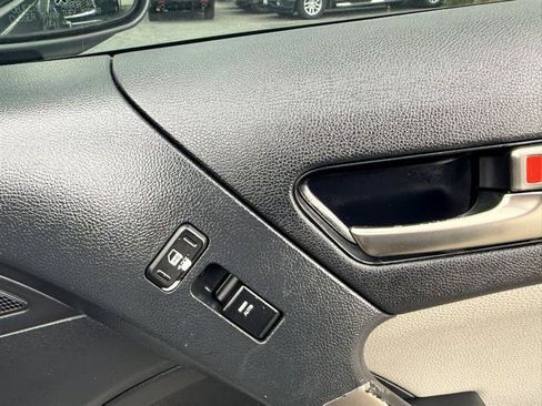 Used 2016 Hyundai Genesis 3.8 RWD image 14