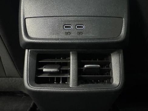 Used 2026 Chevrolet Equinox LT AWD/4WD image 25