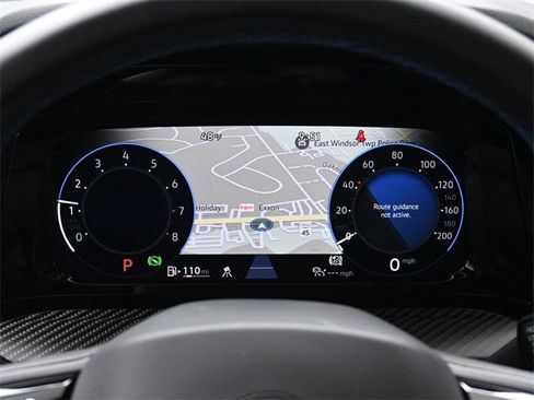 Used 2024 Volkswagen Golf R image 25