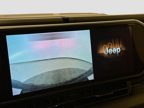 Used 2025 Jeep Wrangler Unlimited Rubicon 4xe w/ Safety Group image 22