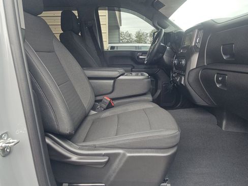 Certified 2025 Chevrolet Silverado 2500 Custom w/ Custom Value Package image 15