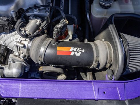 Used 2016 Dodge Challenger SRT Hellcat RWD image 17