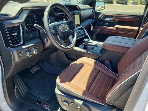 New 2026 GMC Sierra 1500 Denali Ultimate w/ LPO, Black Badging Package image 13