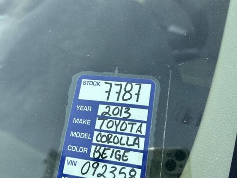 Used 2013 Toyota Corolla LE Special Edition image 12