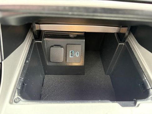 Used 2023 Ford Explorer ST-Line w/ Class IV Trailer Tow Package image 25