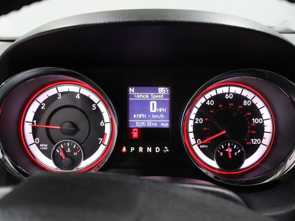 Used 2015 Dodge Grand Caravan SXT w/ Rear Park Assist Package FWD image 37