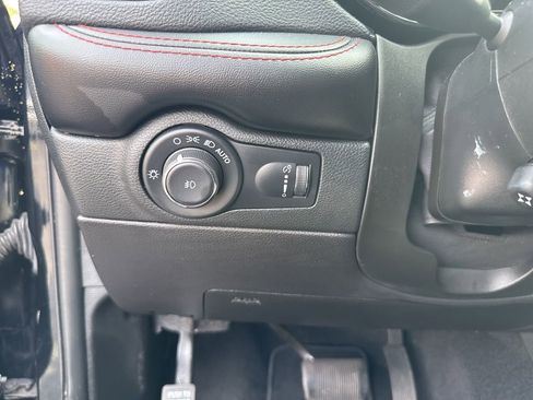 Used 2023 Dodge Durango R/T image 33