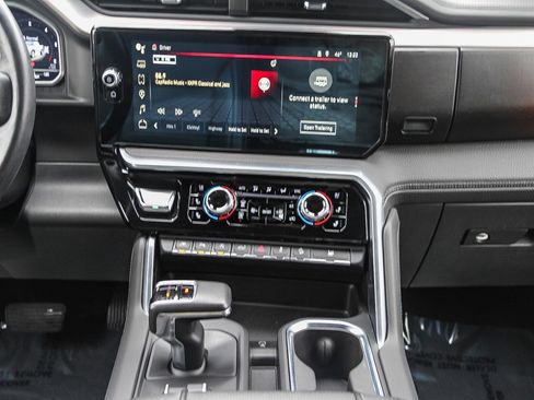 Used 2022 GMC Sierra 1500 Denali image 13