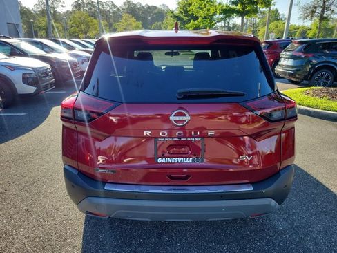 Used 2023 Nissan Rogue SV FWD image 8