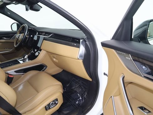 Used 2023 Jaguar F-PACE S image 43