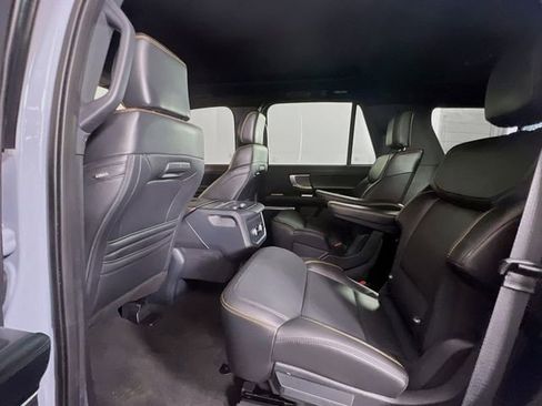 Used 2025 Ford Expedition Tremor image 21