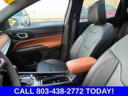 Used 2025 Jeep Compass Limited w/ Elite Group AWD/4WD image 10